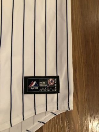 Derek Jeter York Yankees Majestic Pinstripe Jersey Size Small Adult 3