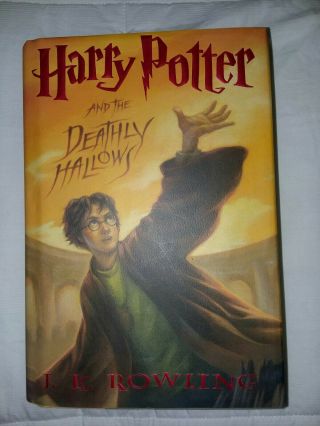 Harry Potter And The Deathly Hallows Book Hardcover First Usa Edition 2007