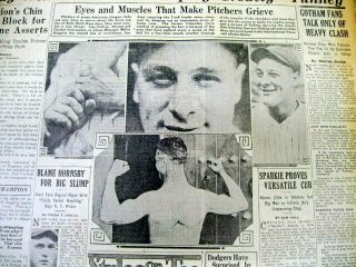 1927 Newspaper W 4 Photos Of York Yankee Star Lou Gehrig Flexing His Muscles
