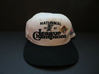 Vintage Era Florida Marlins 1997 Nl Champions Snapback Hat Cream/black Mlb