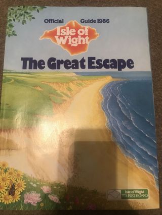 The Isle Of Wight Official Holiday Guide 1986