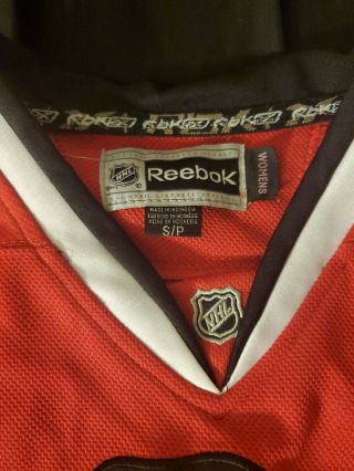 NHL Patrick Kane 88 Chicago Blackhawks Women ' s Reebok Jersey Sewn Sz Small 2