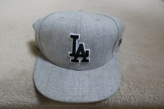 L.  A.  Dodgers Pre Owned Era 59fifty Fitted Hat Size 7 1/2 Grey 20 Wool