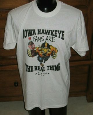2004 Iowa Hawkeyes Football Herky The Hawk Coca - Cola Fans The Real Thing T - Shirt