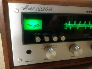 Rebuilt Marantz 2220b stereo receiver,  wood case 2