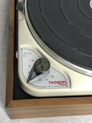 Vintage Thorens TD 124 Turntable with SME 3009 Tonearm 3