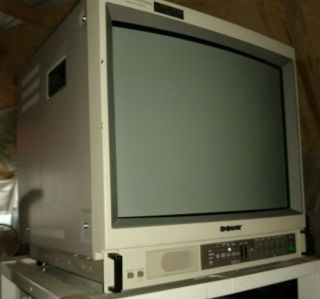 SONY PVM - 1943MD TRINITRON Retro Gaming CRT Fine Pitch 19” TV monitor 3