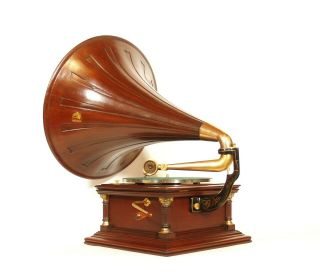 1907 Victor VI Phonograph w/Original Spear Tip Wood Horn Outstanding 3