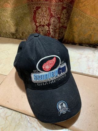 Nhl Detroit Red Wings 2002 Stanley Cup Champions Era Hat Cap Hockey Rules.