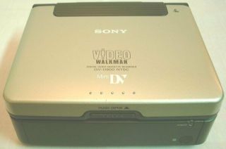 Sony Gv - D900 Mini Dv Video Walkman Tv Vcr Monitor Great For Video To Dvd