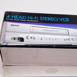 Sanyo VWM - 950 Hi Fi Stereo 4 Head VCR VHS Player Video Cassette Recorder 3