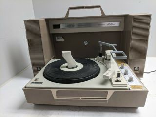 Rare Vintage General Electric Wildcat Record Player