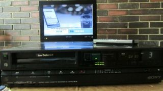 Sony Sl - Hf400 Betamax Vcr,  W/remote,  Machine,  Great