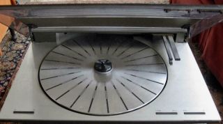 1986 Bang And Olufsen Beogram 3300 Linear Tracking Turntable W/ Mmc4 Cartridge