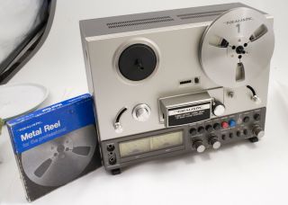 Realistic Tr - 3000 (teac X - 3) Stereo Tape Deck Reel - To - Reel W/1 Metal Reel Real