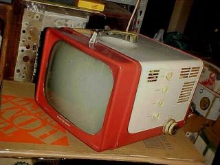 RETRO VINTAGE GE PORTABLE TV 1955 TWO TONE RED / WHITE GREAT GAMING 3