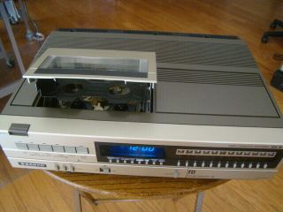 Sanyo VCR 3900 Betacord Betamax Video Cassette Player/Recorder 2