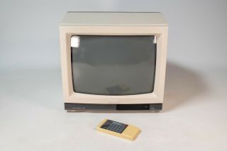 Vintage 1987 Montgomery Ward 13 " Crt Color Tv Television,  Remote Retro Gaming
