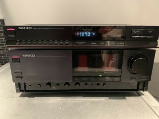 Nikko Na - 100 Integrated Stereo Amplifier 110 Wpc W/matching Nt - 100 Digital Tuner