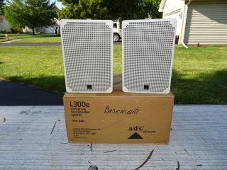 Ads A/d/s/ Braun L300e White Mini - Speaker - Pair W/mounting Brackets.
