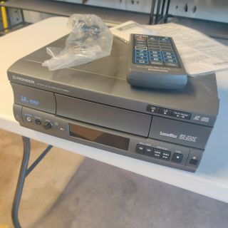 Pioneer Cld - V2800 Ld/cd Player W/ Ja - Rf3l Modulator Kit & Cu - V113 Remote