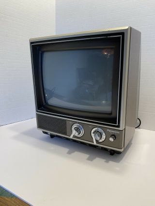 Panasonic color QuintrixII solid state TV model CT - 1110B TV June 1982 3