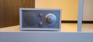 Tivoli Audio Model One Bt Am/fm Radio In White / Silver