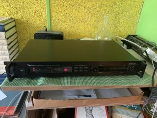 Nakamichi Nr - 200 Dolby B - C Type Noise Reduction System No Remote It Powers Up.