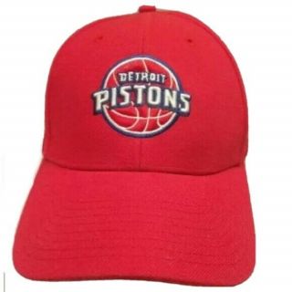 Reebok Red Detroit Pistons Baseball Cap Dad Hat Vintage