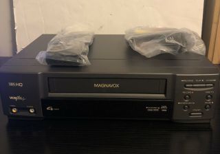 New/open Box Magnavox Vhs Vcr Player Recorder Plus 4 Head Vr9342at21 With Remote