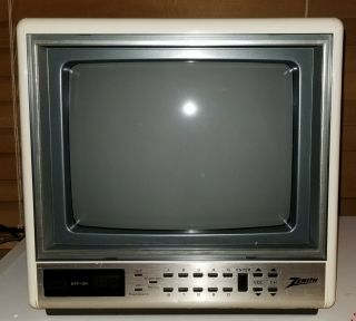 Vintage Zenith 9 " Color Portable Television Good Conditon.