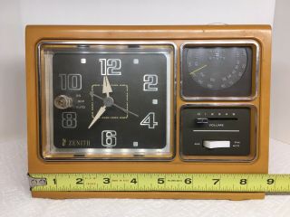 Vintage 1960’s Zenith Alarm Clock Radio Model F450P Great Retro Color 2