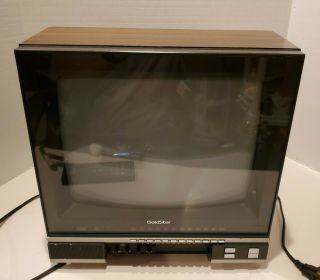 Goldstar 13 " Cmz - 4442 Crt Tv 1986 Retro Gaming Television Woodgrain (read)