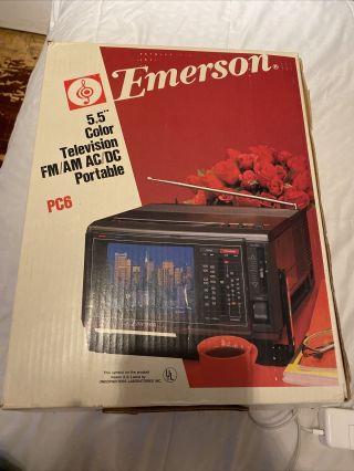 Vintage 1989 Emerson 5.  5” Color Television Fm Am Ac/dc Portable Pc6 Complete