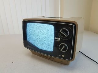 Vintage Rca Solid State Aa 096t 9 " Crt Portable Tv Retro Gaming Space Age B&w