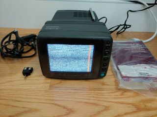 Magnavox 5 " Color Portable Tv Rd0510 Crt Av Monitor W/dc Power Supply/ac Adapter