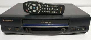 Panasonic Omnivision Pvq - V200 Vhs Vcr Player/ Recorder With Remote