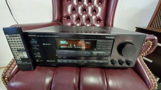 Onkyo Audio Video Tuner Amplifier R1 Model Tx - Sv525 W/ Remote Bundle