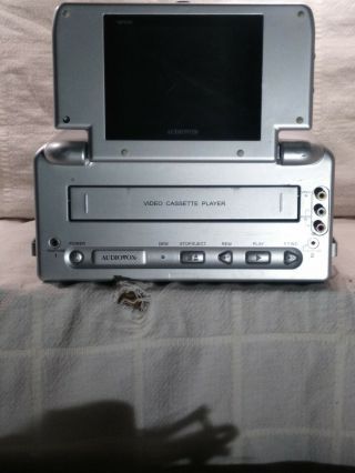 Audiovox Vbp2000 Portable Vcr Vhs Player 5 " Lcd Monitor W/ac & 12v Power Cords