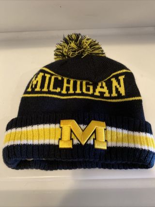 U Of M University Of Michigan Wolverines Winter Knit Hat,  Fleece Lined - Era