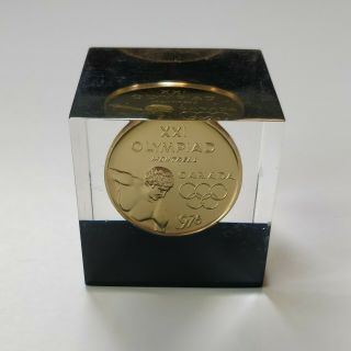 Vintage 1976 Montreal Xxi Olympic Games Encased Gold Coin Paperweight Olympiad