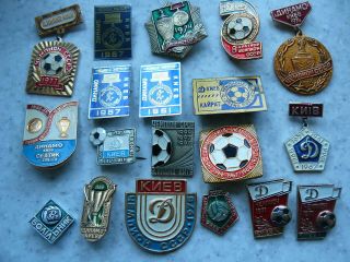 Ussr Set.  Vintage Soviet Badges.  Football Club " Dynamo Kiev "
