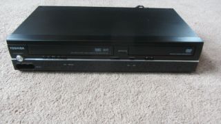 Toshiba Sd - V296 - K - Tu Vcr Vhs Player Dvd Combo