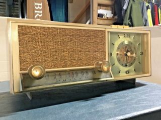 Philco Antique Clock Radio Cream Tan Part 78 - 2338 - 286 Push Button Am Gold Trim