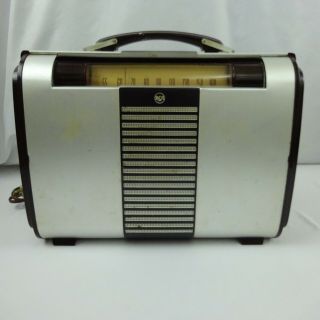 Vintage Rca Victor Am Tube Radio Model 8 Bx 6 Superheterodyne Portable Suitcase