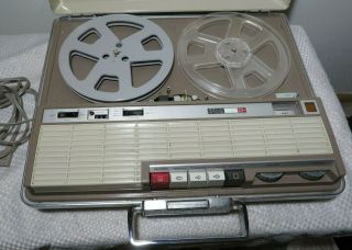 Vintage 1960 ' s Aiwa Reel To Reel Portable Recorder & Player Suitcase Style 2