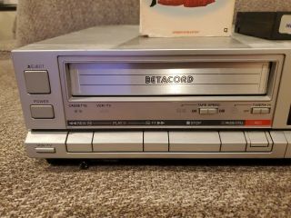 VTG Sanyo VCR - 4010 Betacord Video Cassette Recorder BII/III With Tape 2
