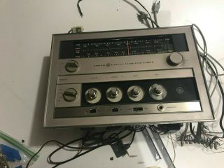 VINTAGE Mid - Late 1960s GENERAL ELECTRIC Porta - Fi abled Tuner and amp 2