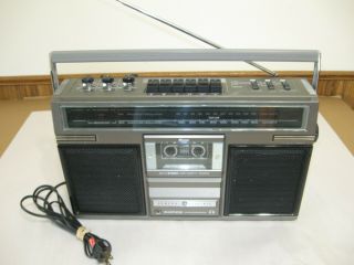 Vintage General Electric Model No 3 - 5252 C Am/fm Radio Cassette Player
