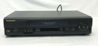 Panasonic Pv - V4611 Vhs Vcr 4 Head Omnivision Hi - Fi Stereo Made In Japan